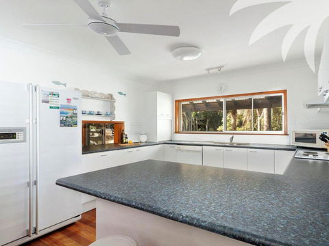 Picturesque Lizzie Palms 1 - Nambucca Heads Accommodation 2