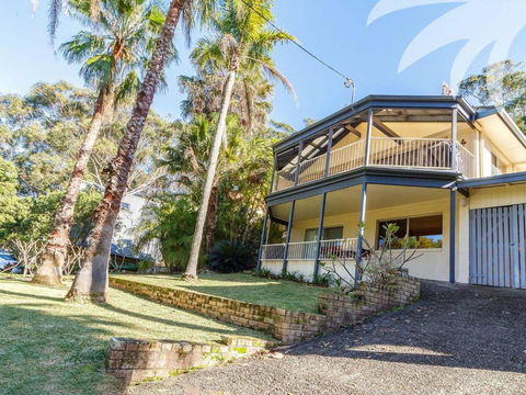 Picture Perfect Lizzie Palms 2 - Nambucca Heads Accommodation 1
