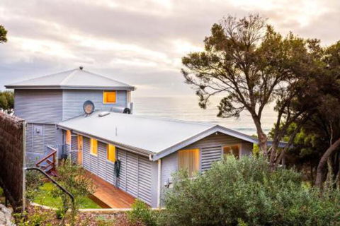 Yallingups Best Located Beach House - Nambucca Heads Accommodation 6