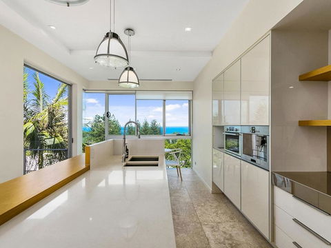 Platinum Status Sunshine Beach - Nambucca Heads Accommodation 1
