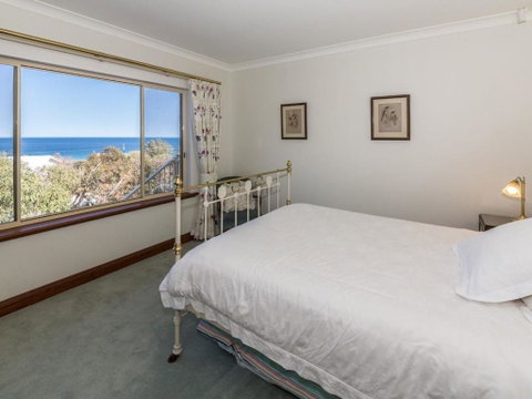 Seaclusion 8 View Court Carrickalinga - Nambucca Heads Accommodation 1