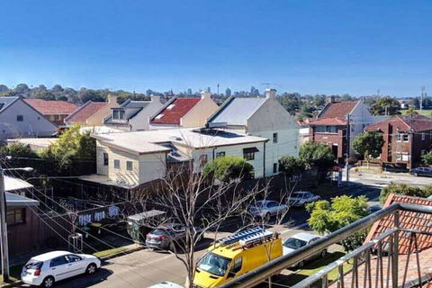 Bright & Airy TOP Floor Apartment With FAB Views - Nambucca Heads Accommodation 1