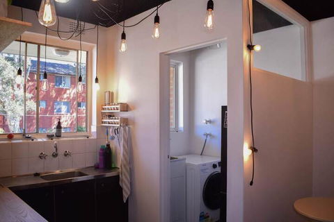 Stylish Modern 1 Bedroom Apartment In Marrickville - Nambucca Heads Accommodation 5