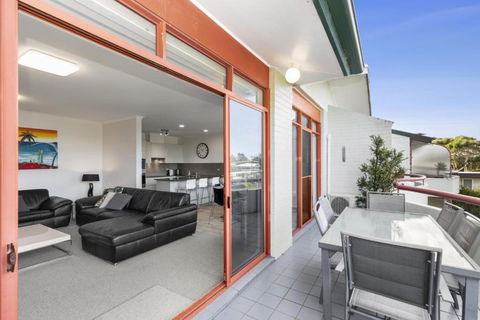 Fathoms Apartment 18 / 1a Mitchell Pde All Linen Provided - Nambucca Heads Accommodation 1