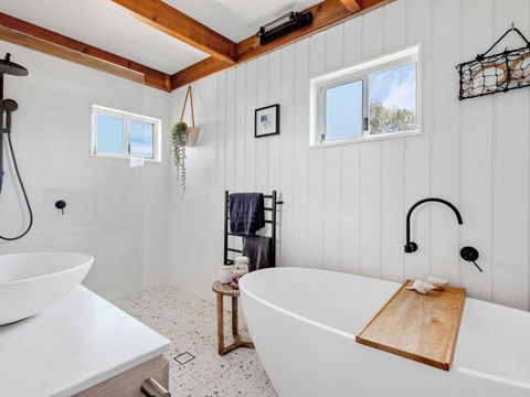 Rennies Retreat Bushland & Ocean Views - Nambucca Heads Accommodation 6