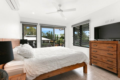 Tropical Beachside Oasis In Clifton Beach - Nambucca Heads Accommodation 2