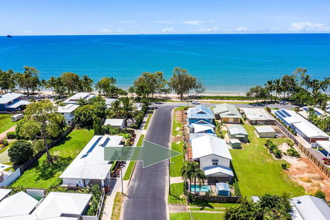 Tropical Beachside Oasis In Clifton Beach - Nambucca Heads Accommodation 1