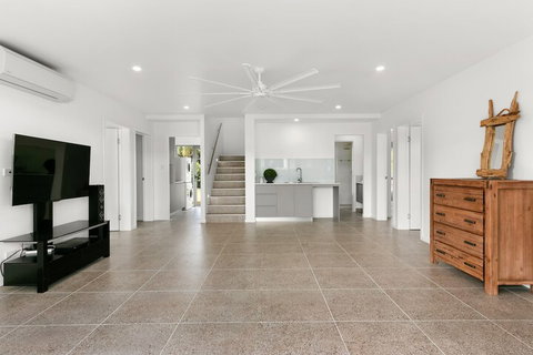 Tropical Beachside Oasis In Clifton Beach - Nambucca Heads Accommodation 3
