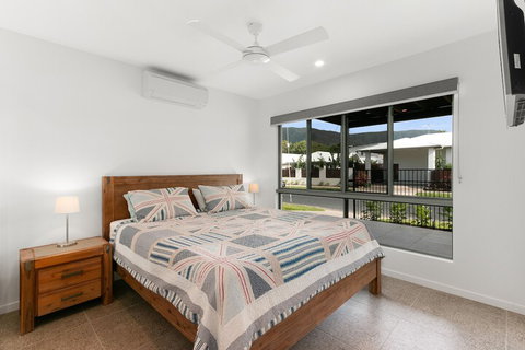 Tropical Beachside Oasis In Clifton Beach - Nambucca Heads Accommodation 4