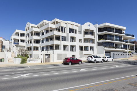 Gold Sands Beach Apartment - Nambucca Heads Accommodation 1