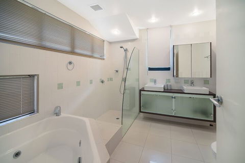 Peregian On The Beach Unit 3 - Nambucca Heads Accommodation 6