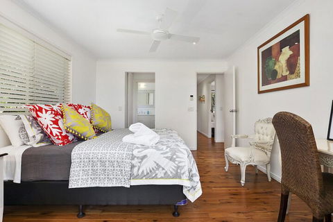 Stunning Sunshine Beach House In Prime Location 31 Ferguson Street - Nambucca Heads Accommodation 5