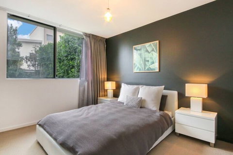 Spacious 2 Bedroom Apartment In Ascot With Large Private Garden - Nambucca Heads Accommodation 4