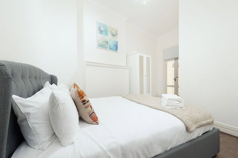 Stunning Sydney Home 2 - Nambucca Heads Accommodation 3