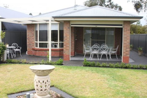 C And C Tanunda - Nambucca Heads Accommodation 0
