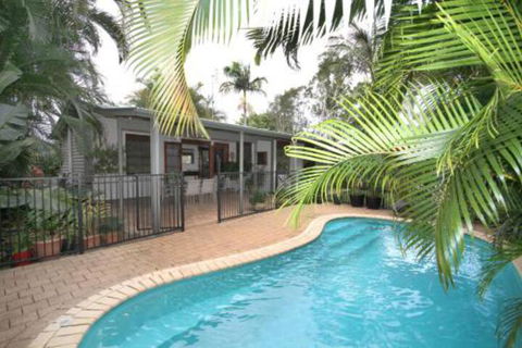 1 / 121 Park Crescent Coolum Beach - Nambucca Heads Accommodation 0
