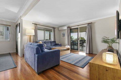 Sundance Pet Friendly Beach House In Peregian! 59 Lorikeet Drive - Nambucca Heads Accommodation 6