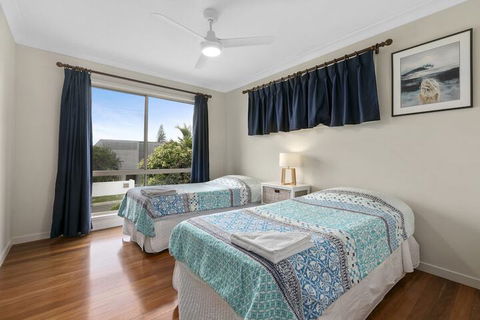 Sundance Pet Friendly Beach House In Peregian! 59 Lorikeet Drive - Nambucca Heads Accommodation 7