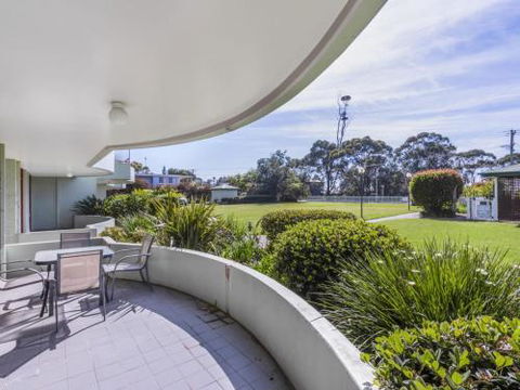Mitchell Pde 2 / 1a Fathoms - Nambucca Heads Accommodation 6