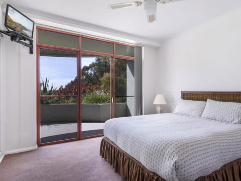 Mitchell Pde 2 / 1a Fathoms - Nambucca Heads Accommodation 3