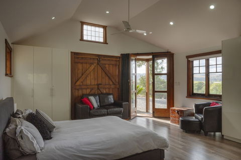 131 Your Vineyard Home In The Heart Of The Vale - Nambucca Heads Accommodation 0