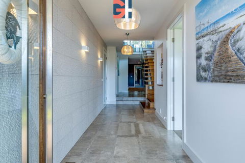 Luxe Retreat Dromana - Nambucca Heads Accommodation 4