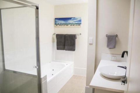 Top Tier Dog Friendly Holiday Home - Nambucca Heads Accommodation 0