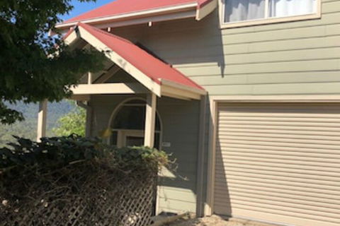 Alpine Stag Lodge Unit 1 - Nambucca Heads Accommodation 0
