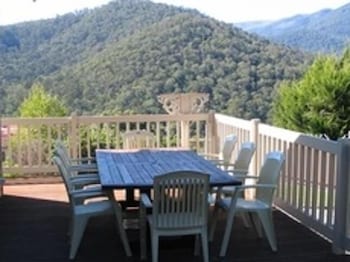 Alpine Stag Lodge House - Nambucca Heads Accommodation 4