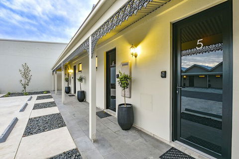 Aloha Central Premium Studios - Nambucca Heads Accommodation 1