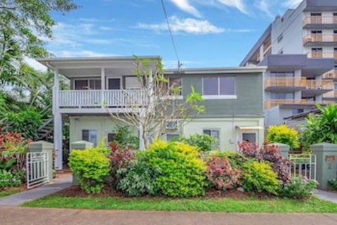 Easy Going Holiday Unit On McKenzie MK4 - Nambucca Heads Accommodation 0