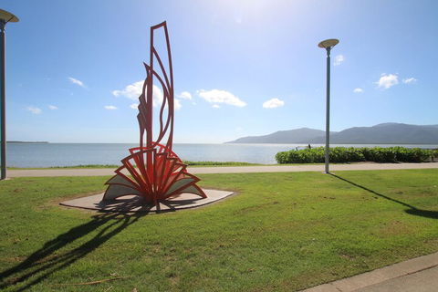Easy Going Holiday Unit On McKenzie MK4 - Nambucca Heads Accommodation 6