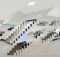2 BDRM Beach Apartment BILGOLA4