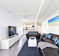 Dolphins Apartment - Nambucca Heads Accommodation