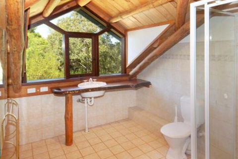Bush N Waves - Nambucca Heads Accommodation 5