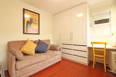 Colour Pop - Rejuvenate Stays - Nambucca Heads Accommodation 6