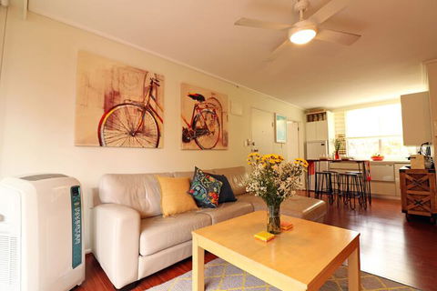 Colour Pop - Rejuvenate Stays - Nambucca Heads Accommodation 5