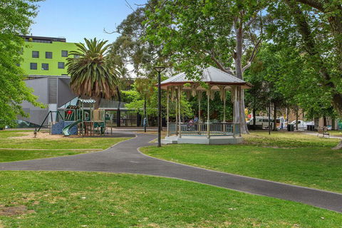 GRATTAN A Premier Location & Modern Space - Nambucca Heads Accommodation 7