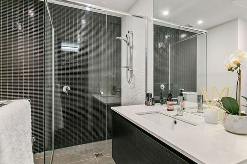 GRATTAN A Premier Location & Modern Space - Nambucca Heads Accommodation 1