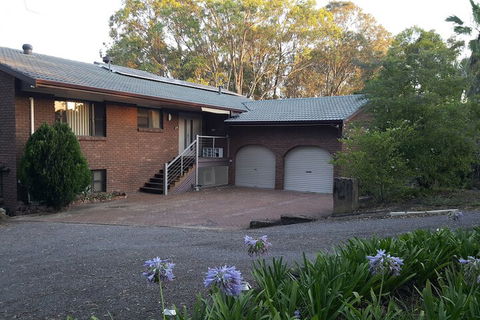 Gowrie Agapanthous - Nambucca Heads Accommodation 7