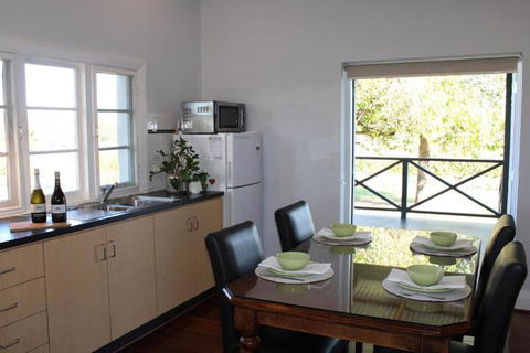 Upper Reach Spa Cottage - Nambucca Heads Accommodation 5