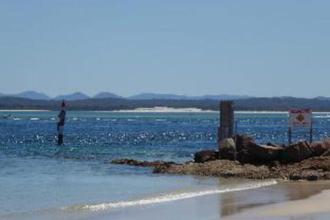 2 Bedroom Apartment Portside Unit 12 / 1 Donald Street FREE WIFI - Nambucca Heads Accommodation 5