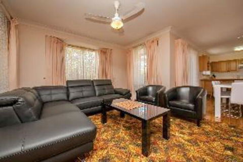 3 Bedroom House Nelson Street PET FRIENDLY - Nambucca Heads Accommodation 1