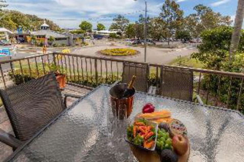3 Bedroom Apartment Tradewinds Unit 3 - Nambucca Heads Accommodation 0