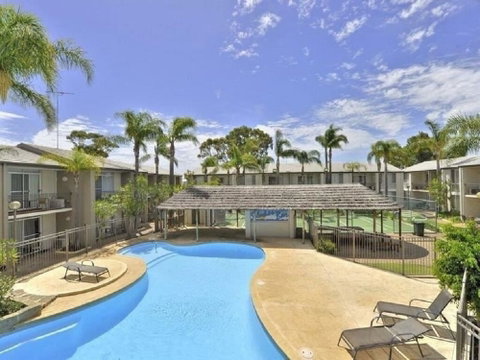 Resort Serviced Apartments - Mandurah - Nambucca Heads Accommodation 2