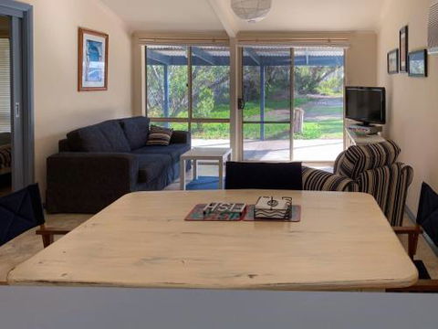 Gone Fishing - Nambucca Heads Accommodation 2