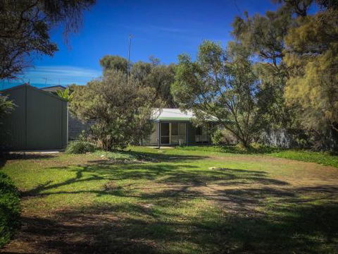 Gone Fishing - Nambucca Heads Accommodation 5