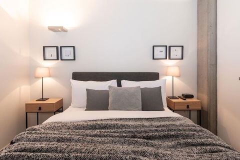 Luxury East Melbourne Apartment - Nambucca Heads Accommodation 3