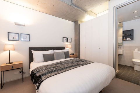 Luxury East Melbourne Apartment - Nambucca Heads Accommodation 6