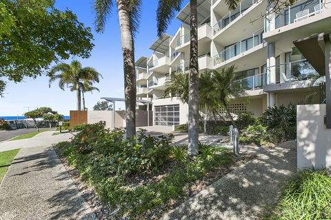 Sunshine Beach Penthouse With Beach Views Unit 9 / 21 Park Crescent Sunshine Beach - Nambucca Heads Accommodation 0